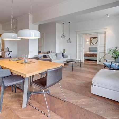 Vilnius Apartments & Suites - Gedimino Avenue Екстериор снимка