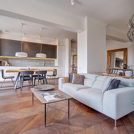 Vilnius Apartments & Suites - Gedimino Avenue Екстериор снимка